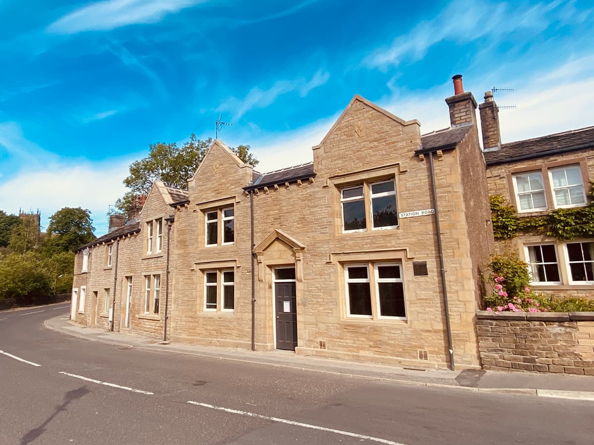 Swan House Cottage SB Rentals